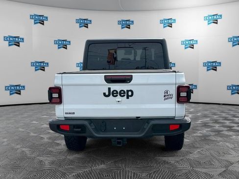 Used 2024 Jeep Gladiator Sport AWD/4WD image 5