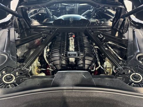 Used 2024 Chevrolet Corvette Z06 w/ Z07 Performance Package image 8