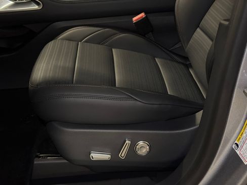 New 2026 Lincoln Nautilus Reserve AWD/4WD image 16