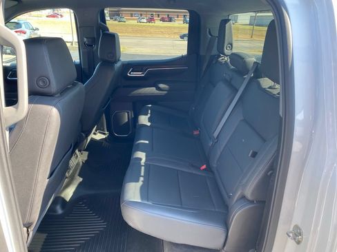 Used 2025 GMC Sierra 1500 SLT AWD/4WD image 26