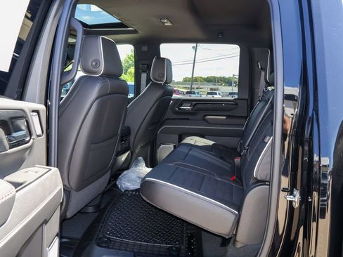 New 2026 GMC Sierra 2500 AT4X w/ LPO, Black Badging Package AWD/4WD image 12