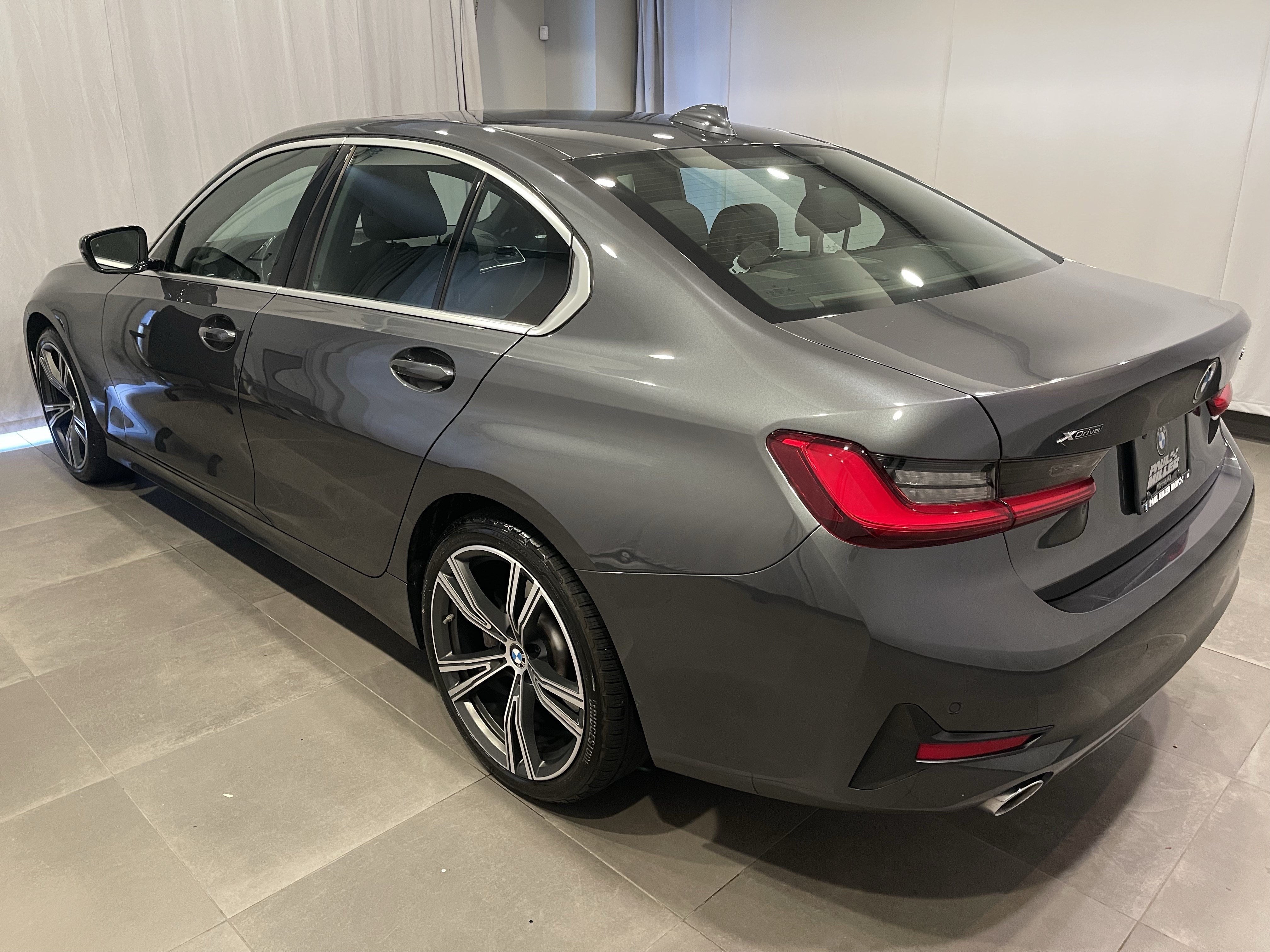 Used 2021 BMW 330i xDrive Sedan w/ Convenience Package AWD/4WD image 4