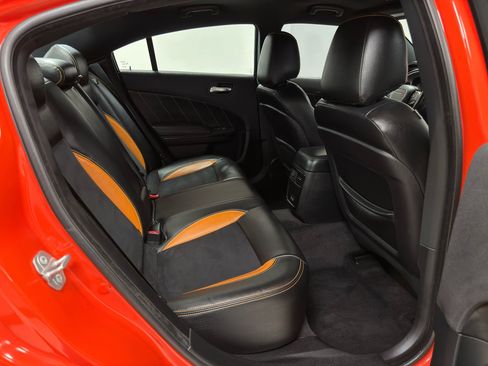 Used 2018 Dodge Charger SXT w/ Blacktop Package image 31