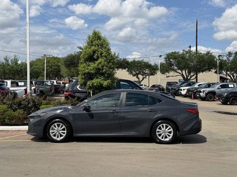 Certified 2025 Toyota Camry LE FWD image 4