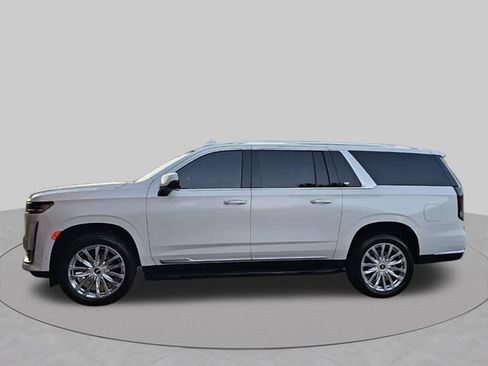 Used 2022 Cadillac Escalade ESV Premium Luxury AWD/4WD image 3