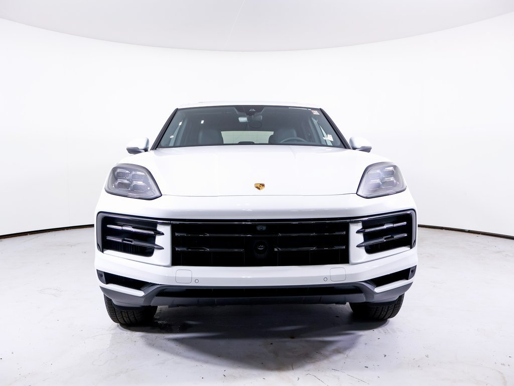 Certified 2025 Porsche Cayenne AWD/4WD image 24