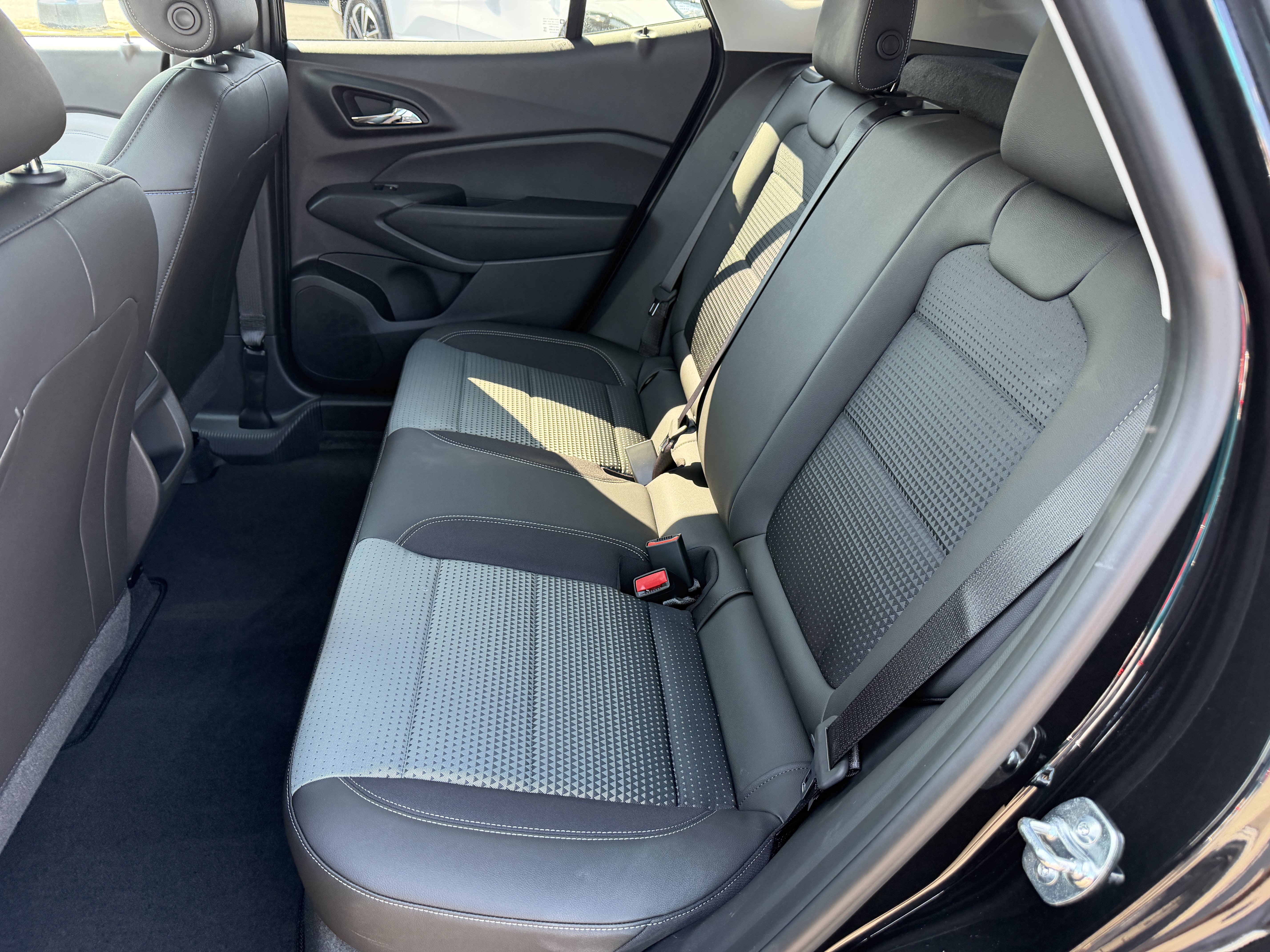 New 2026 Chevrolet Trax LT w/ Driver Confidence Package FWD image 11