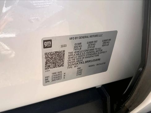 Used 2024 Chevrolet Tahoe High Country w/ Premium Package image 36