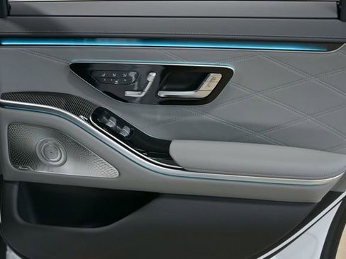 Used 2026 Mercedes-Benz S 63 AMG S image 38