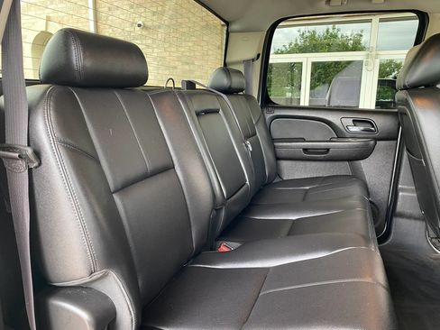 Used 2014 Chevrolet Silverado 2500 LTZ w/ LTZ Plus Package AWD/4WD image 18
