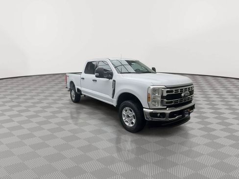 Certified 2026 Ford F250 XLT AWD/4WD image 32