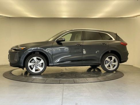 New 2025 Audi Q5 Premium Plus image 2