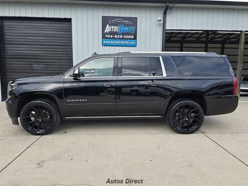Used 2019 Chevrolet Suburban Premier w/ Premier Plus Edition AWD/4WD image 6