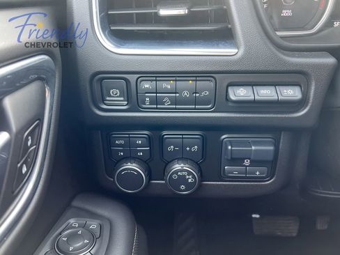 Certified 2021 Chevrolet Tahoe Premier w/ Premium Package AWD/4WD image 21
