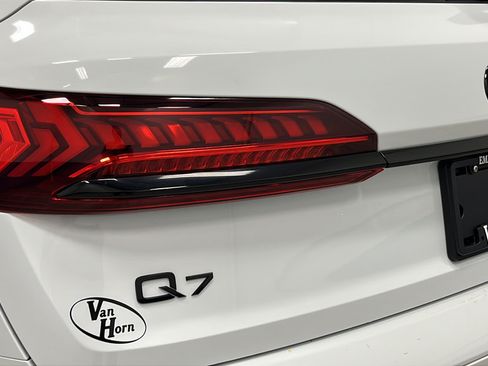 Used 2023 Audi Q7 2.0T Premium Plus w/ Premium Plus Package AWD/4WD image 44