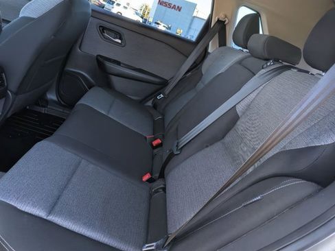 Certified 2023 Nissan Rogue SV image 24