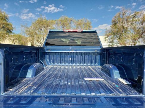 Used 2025 Chevrolet Silverado 2500 Custom w/ Custom Value Package image 19