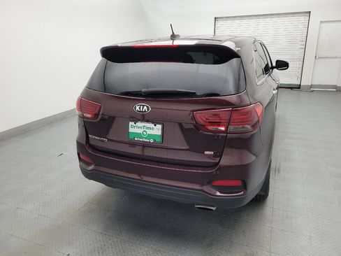 Used 2019 Kia Sorento FWD image 7
