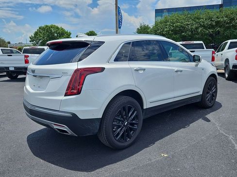 Certified 2022 Cadillac XT5 Premium Luxury w/ Technology Package FWD image 6