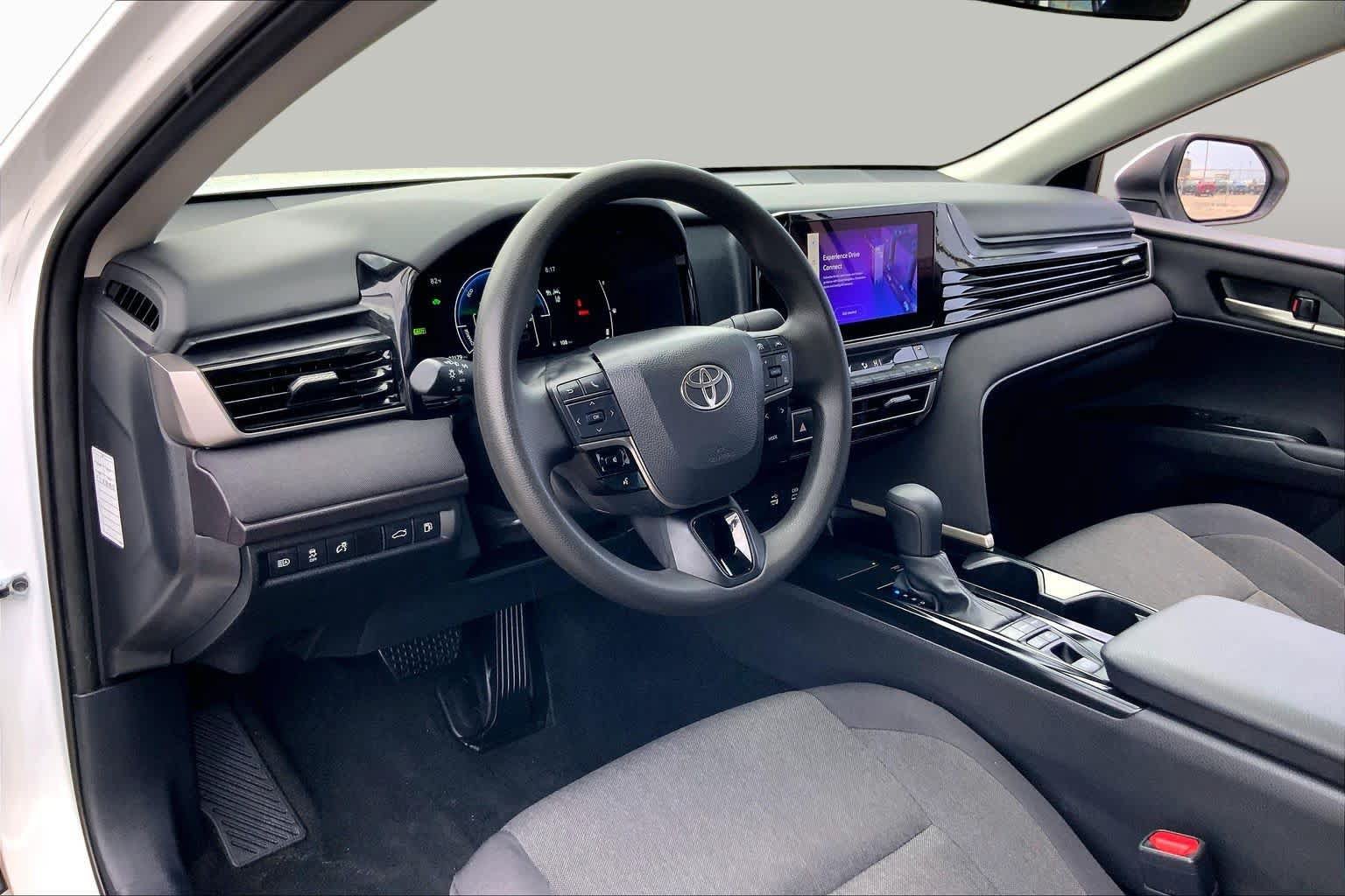 Certified 2025 Toyota Camry LE FWD image 17