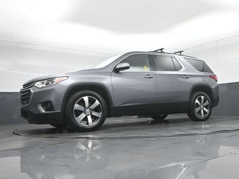Used 2020 Chevrolet Traverse LT w/ LT Premium Package AWD/4WD image 69
