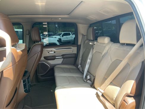 Used 2019 RAM 1500 Laramie AWD/4WD image 21