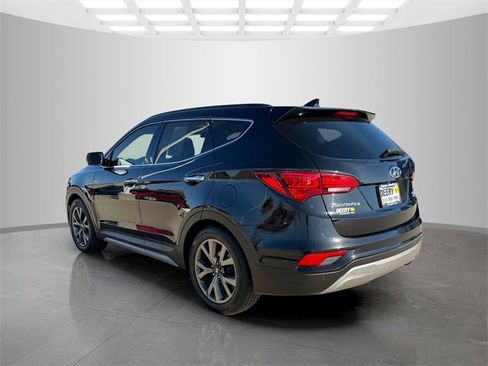 Used 2017 Hyundai Santa Fe Sport image 6