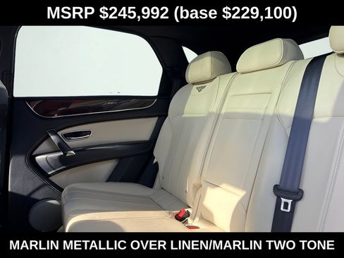Used 2018 Bentley Bentayga AWD/4WD image 14