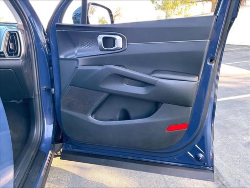 Used 2025 Kia Sorento S w/ Panoramic Sunroof Package image 26