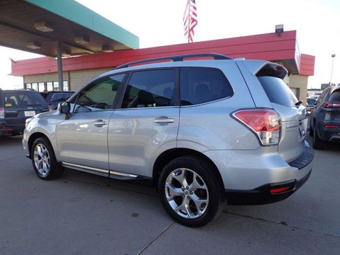 Used 2017 Subaru Forester 2.5i Touring image 6
