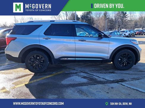 Used 2023 Ford Explorer Limited image 6