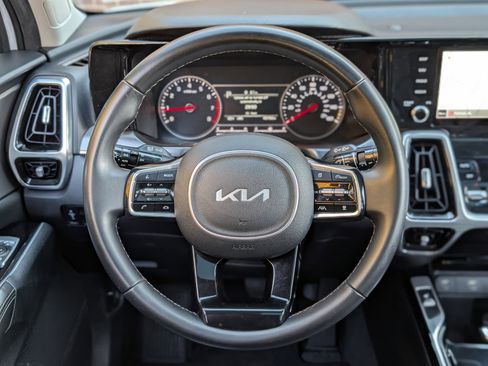 Used 2022 Kia Sorento SX image 27