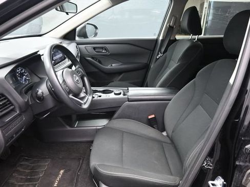 Used 2024 Nissan Rogue S AWD/4WD image 18