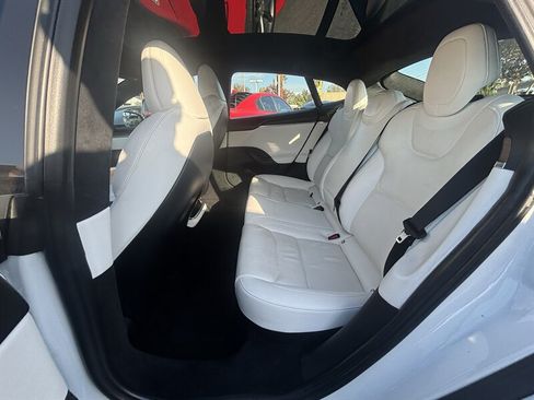 Used 2022 Tesla Model S AWD/4WD image 10