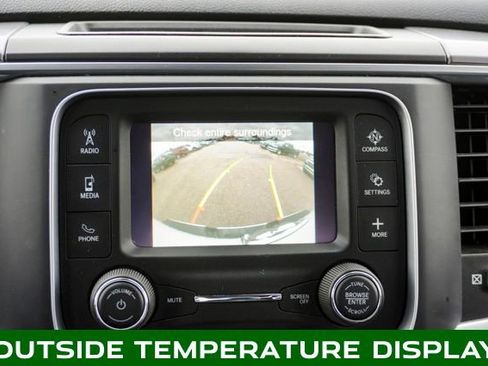 Used 2022 RAM 1500 Classic SLT image 13