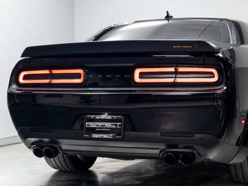 Used 2022 Dodge Challenger R/T Scat Pack RWD image 83