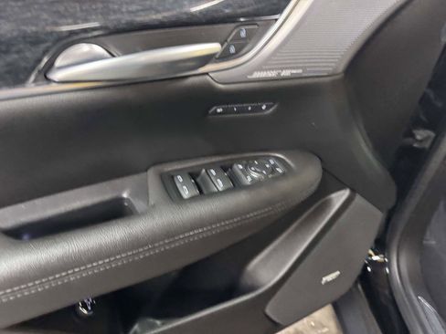 Used 2023 Cadillac XT5 Premium Luxury image 8