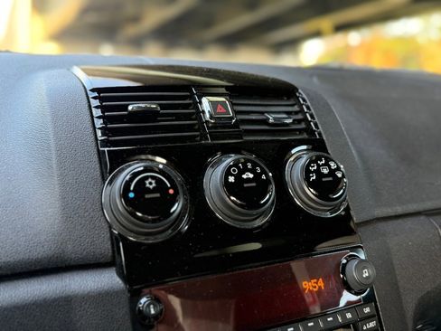 Used 2007 Saturn Sky RWD image 27