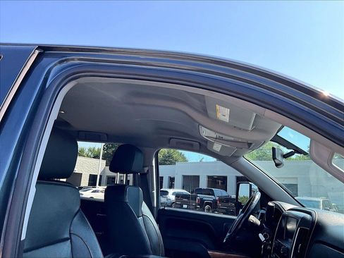 Used 2017 Chevrolet Silverado 1500 LTZ w/ LTZ Plus Package AWD/4WD image 23