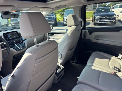 Used 2024 Honda Odyssey Touring image 28