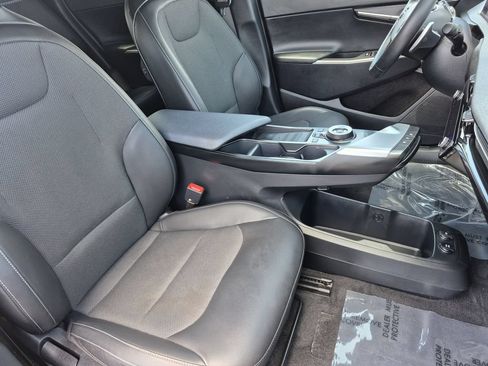 Certified 2024 Kia EV6 Light AWD/4WD image 16