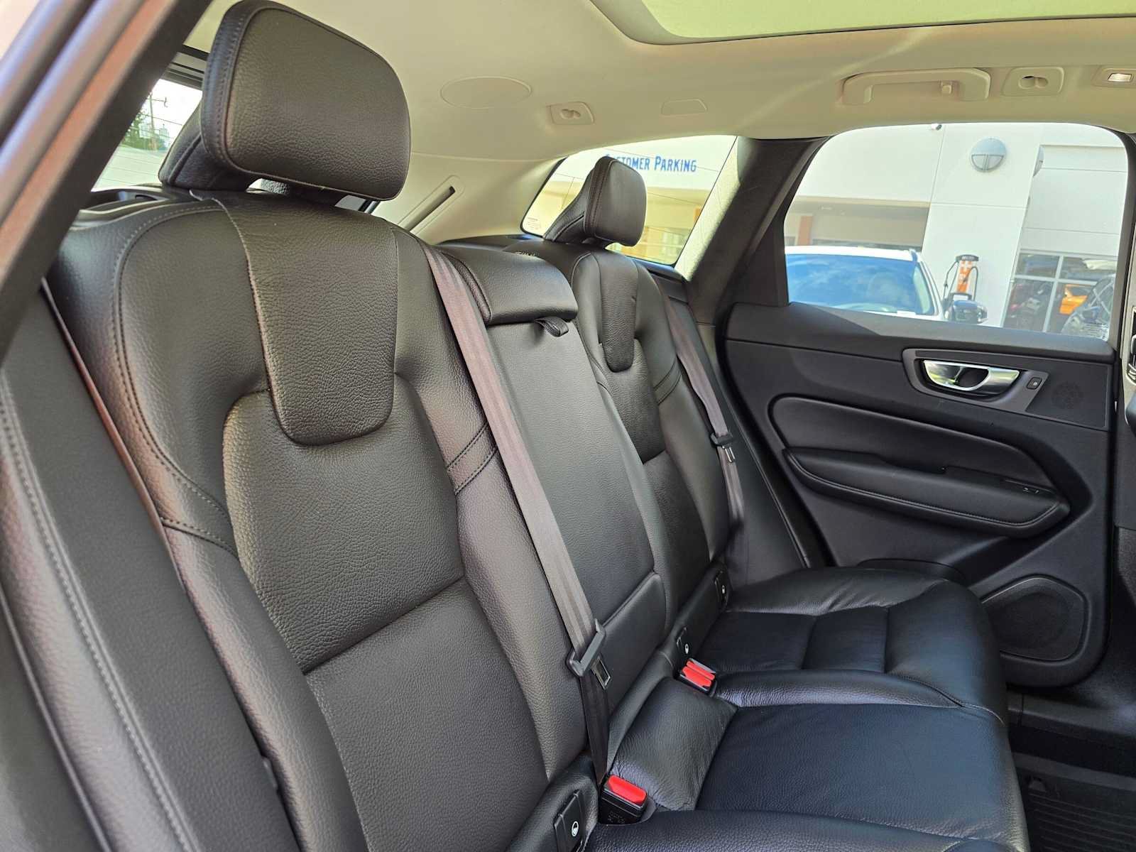 Used 2025 Volvo XC60 T8 Plus w/ Protection Package Premier AWD/4WD image 14