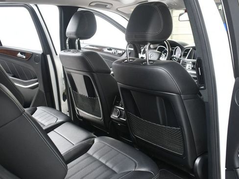 Used 2014 Mercedes-Benz GL 450 4MATIC image 38