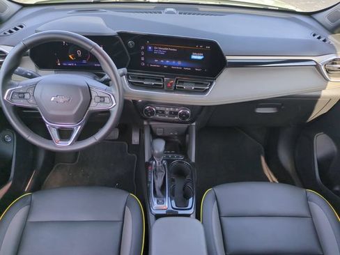 Used 2024 Chevrolet TrailBlazer ACTIV w/ Convenience Package AWD/4WD image 17