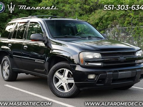 Used 2004 Chevrolet TrailBlazer LT w/ LT Preferred Equipment Group AWD/4WD image 1