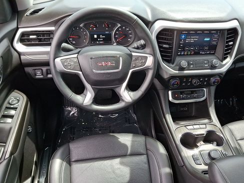 Used 2023 GMC Acadia SLT w/ LPO, Floor Liner Package FWD image 21