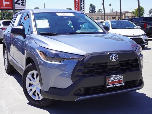 Certified 2026 Toyota Corolla Cross L FWD image 2
