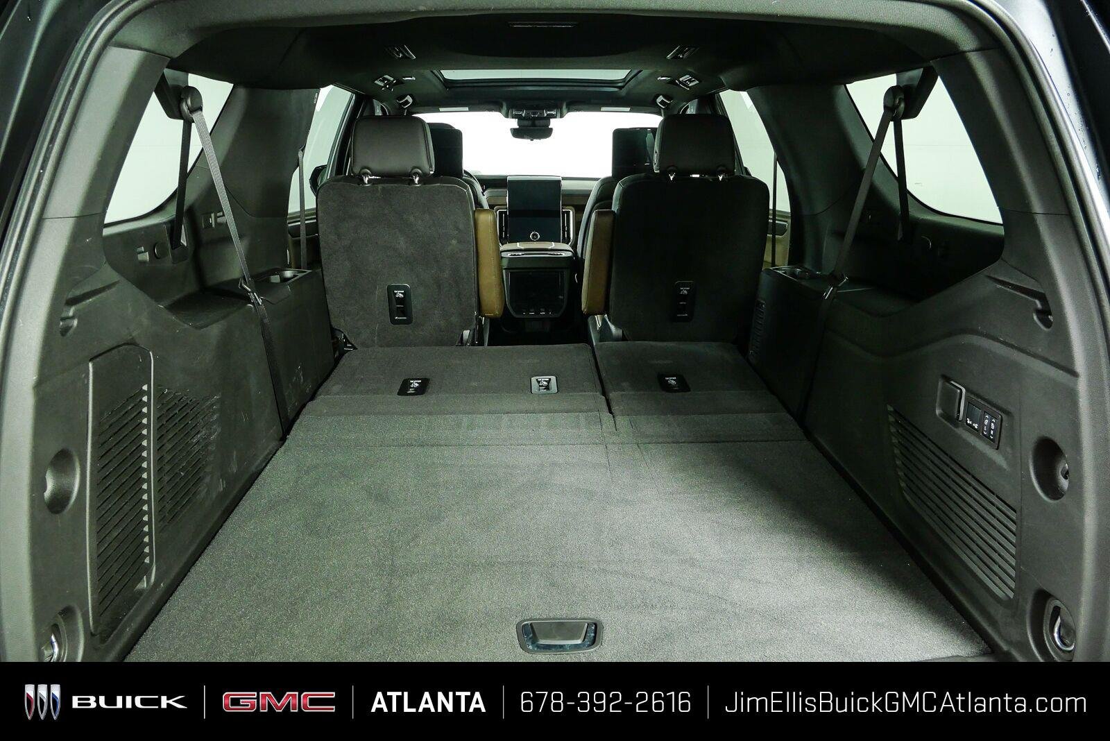 Used 2025 GMC Yukon XL Denali Ultimate w/ LPO, Floor Liner Package AWD/4WD image 37