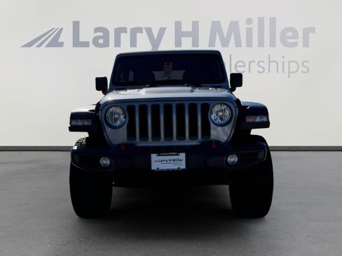 Used 2021 Jeep Wrangler Unlimited Rubicon w/ Cold Weather Group AWD/4WD image 9