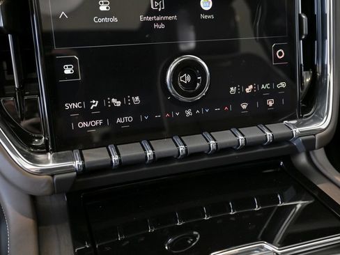 New 2026 GMC Yukon Denali Ultimate w/ LPO, Floor Liner Package image 33